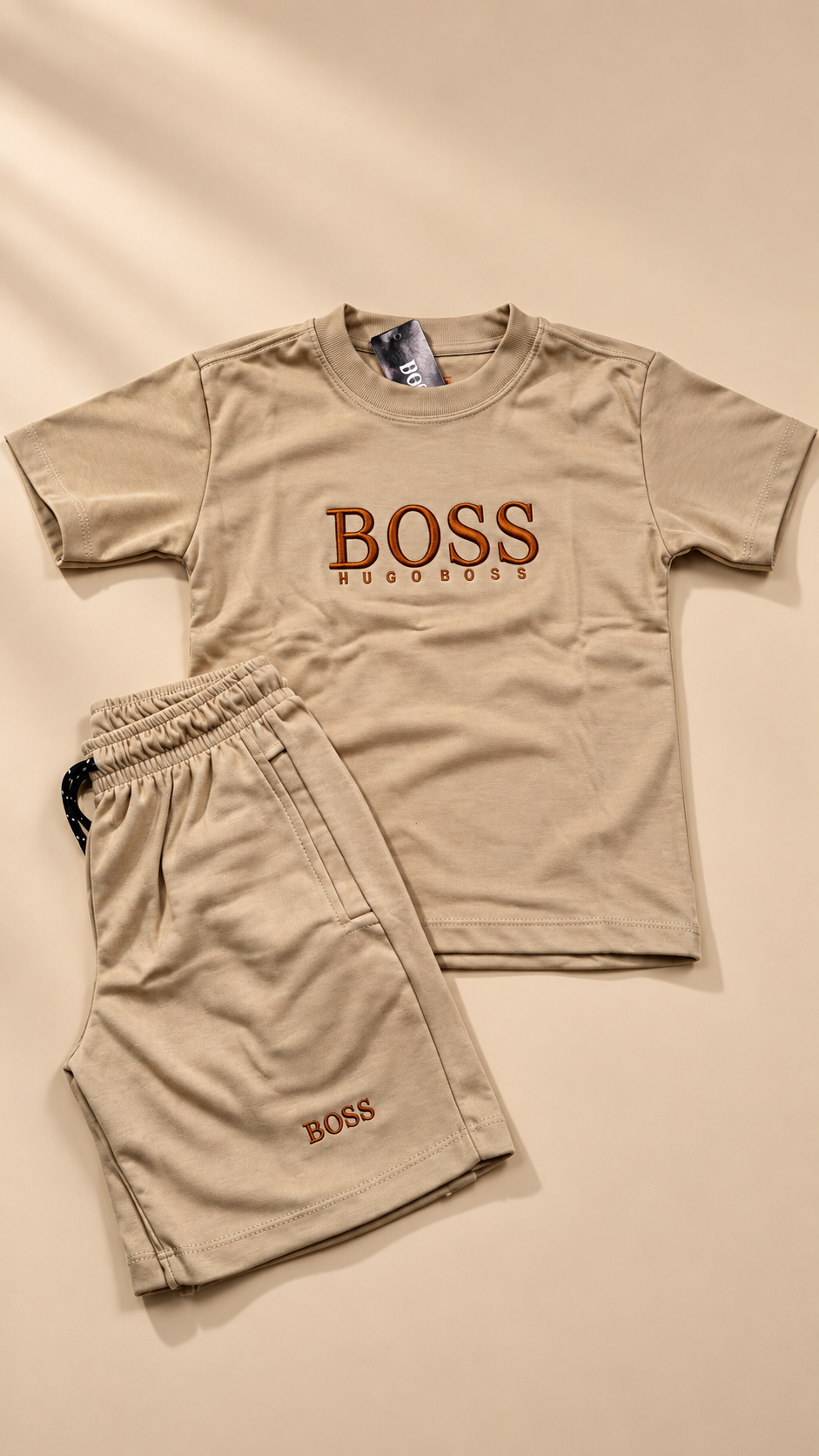 Conjunto suedine com bordado em relevo - Boss