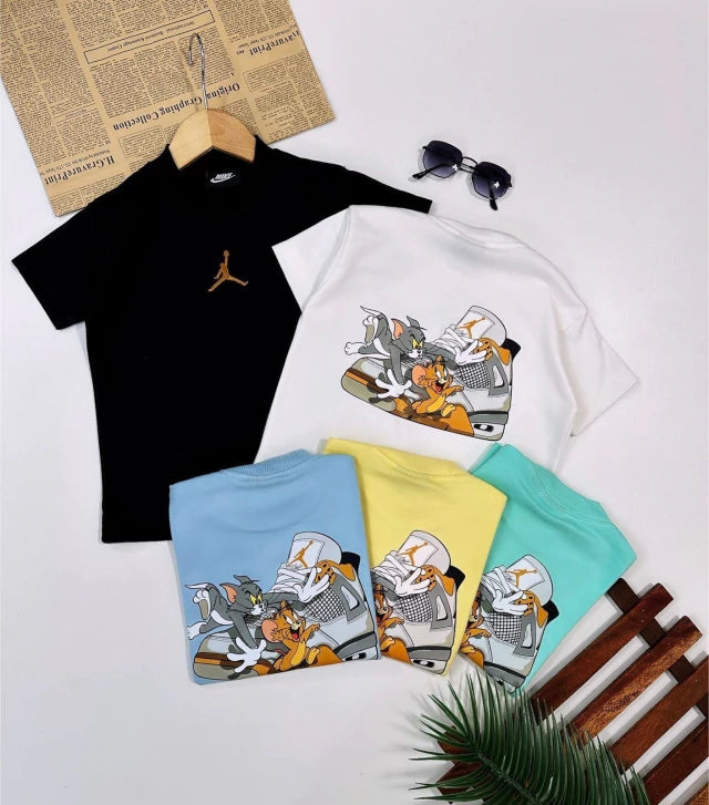 Camiseta suedine bordada na frente e estampada nas costas - Jordan x Tom e Jerry