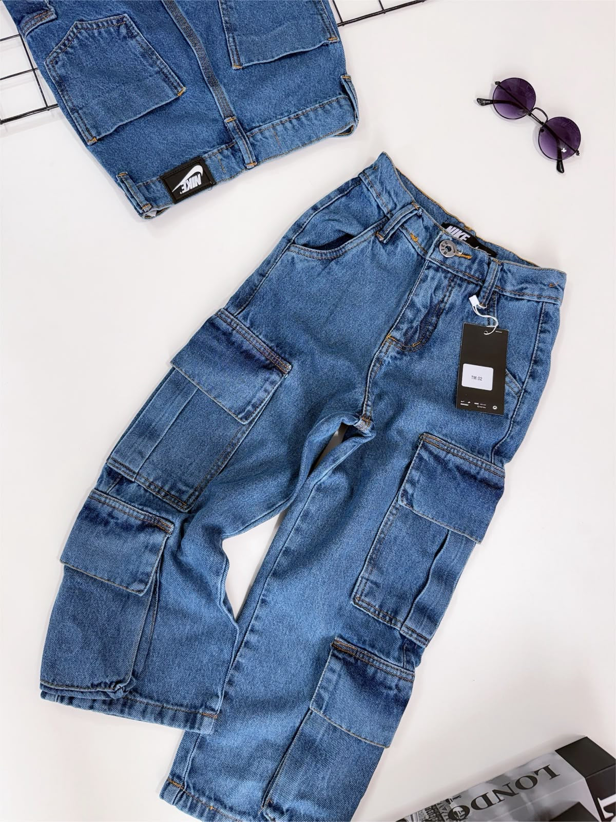 Calça jeans despojada com ajuste interno - Nike