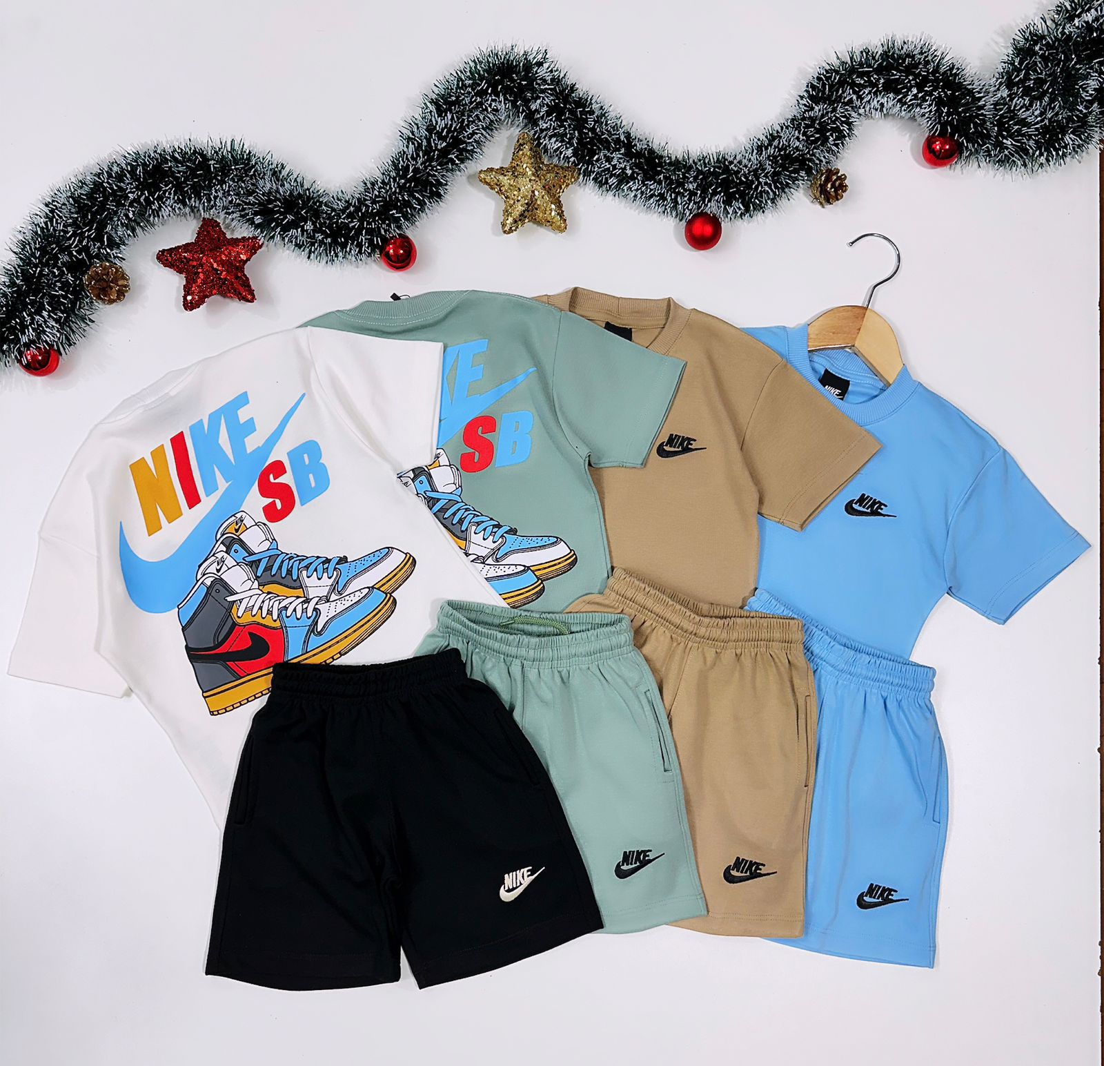 Conjunto suedine bordado na frente e estampado nas costas - Nike