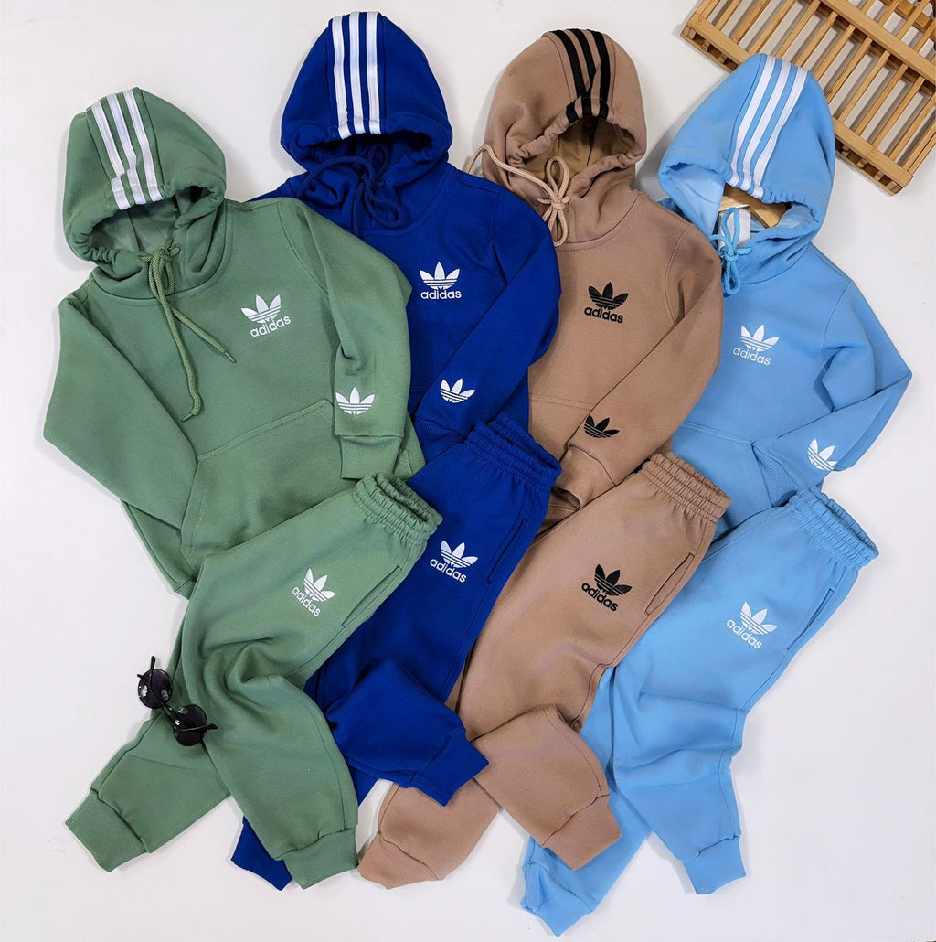 Conjunto de moletom 3 cabos com detalhes bordados - Adidas