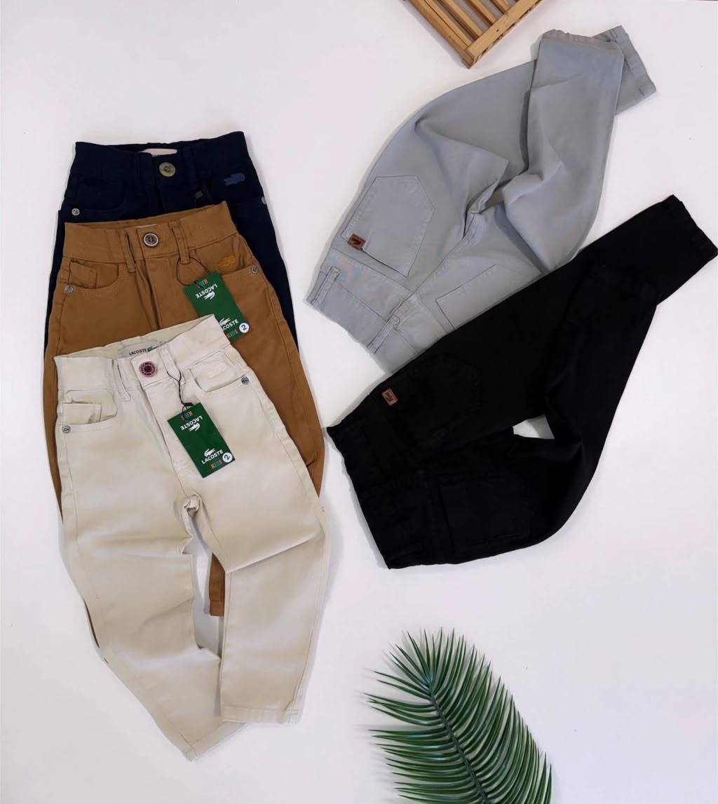 Calça sarja com ajuste interno - Lacoste