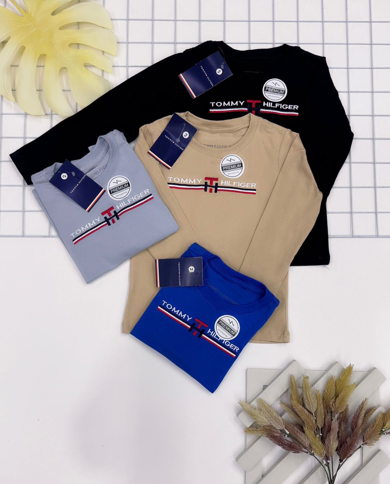 Camiseta manga longa bordada - Tommy Hilfiger