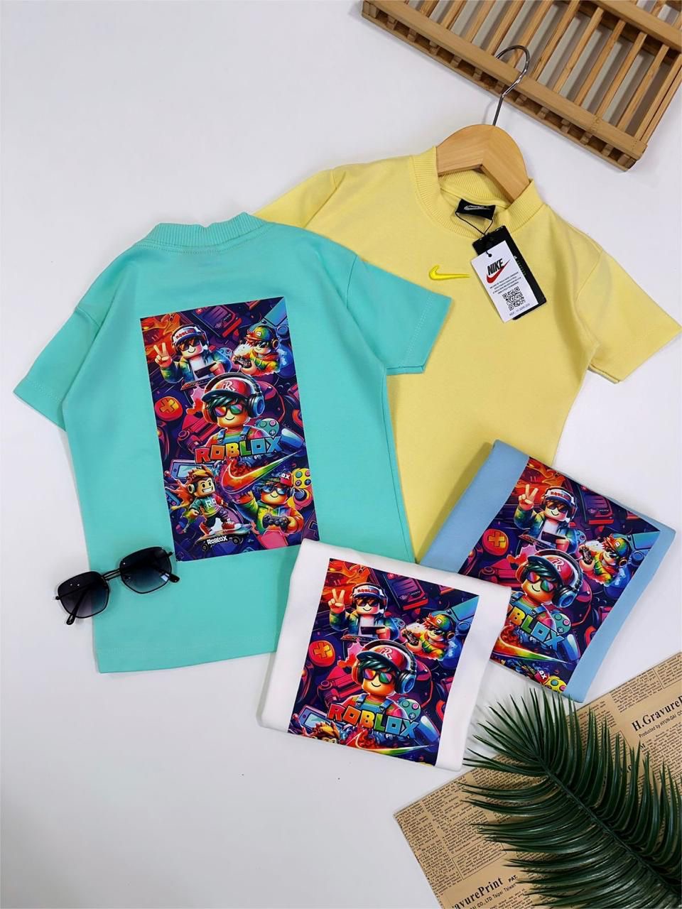 Camiseta suedine bordada na frente e estampada nas costas - Nike x Roblox
