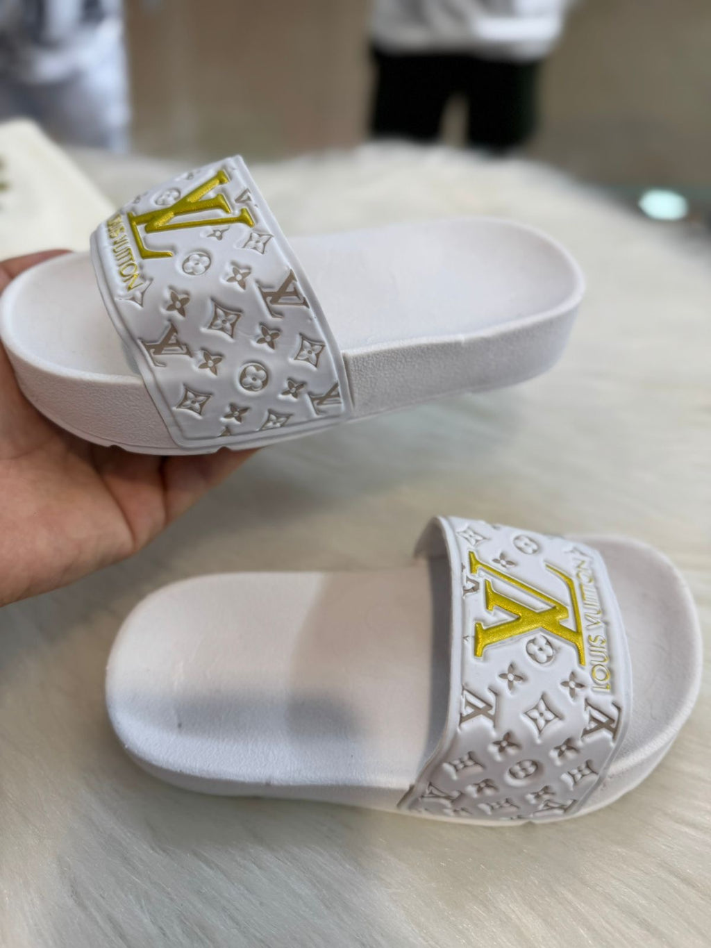 Chinelo slide Louis Vuitton - 26 ao 33
