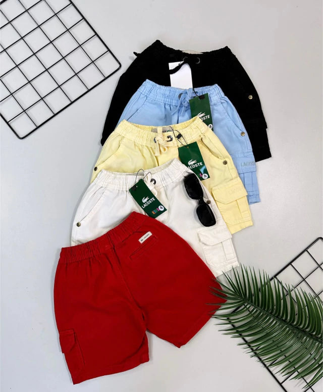 Bermuda de sarja bordada com bolso cargo - Lacoste