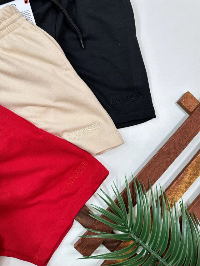 Bermuda de moletinho bordada com cordão interno - Lacoste