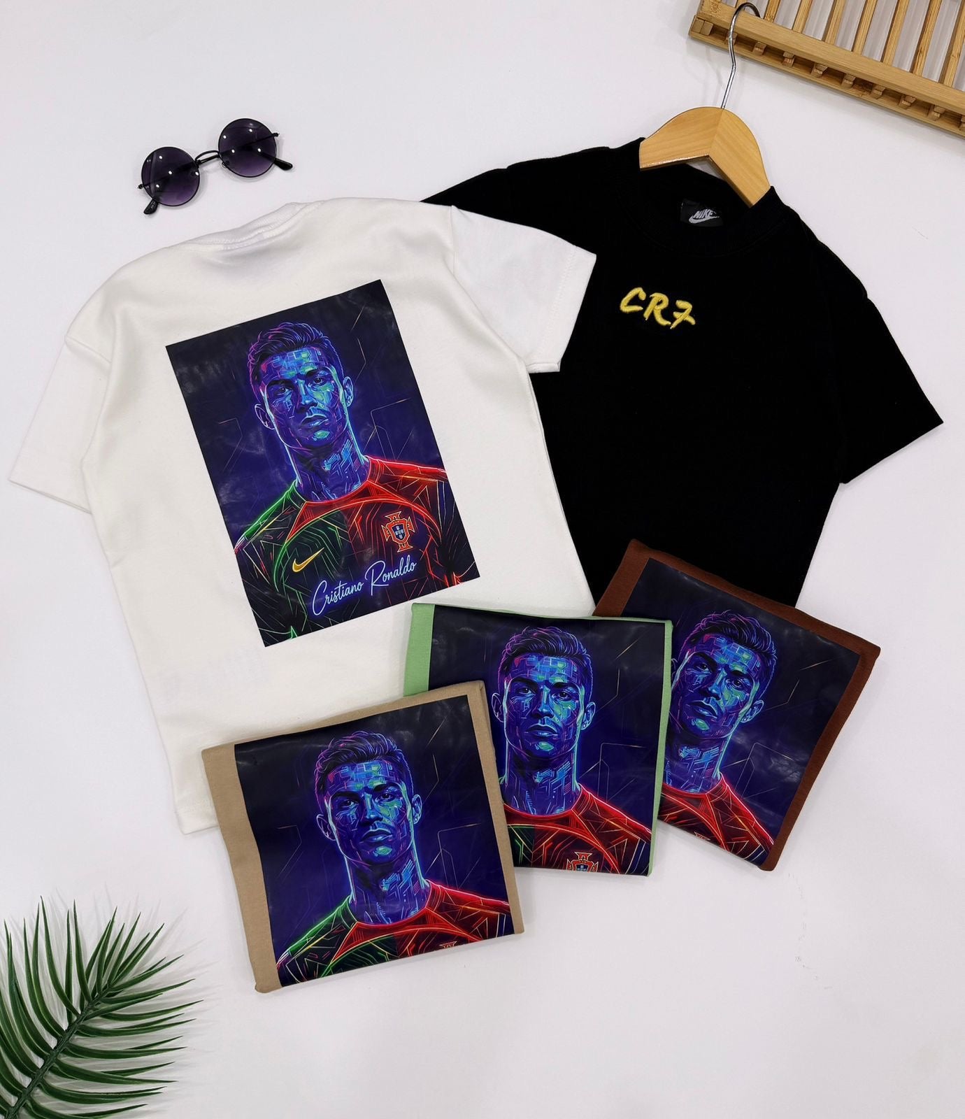 Camiseta suedine manga curta bordada na frente e estampada nas costas - CR7