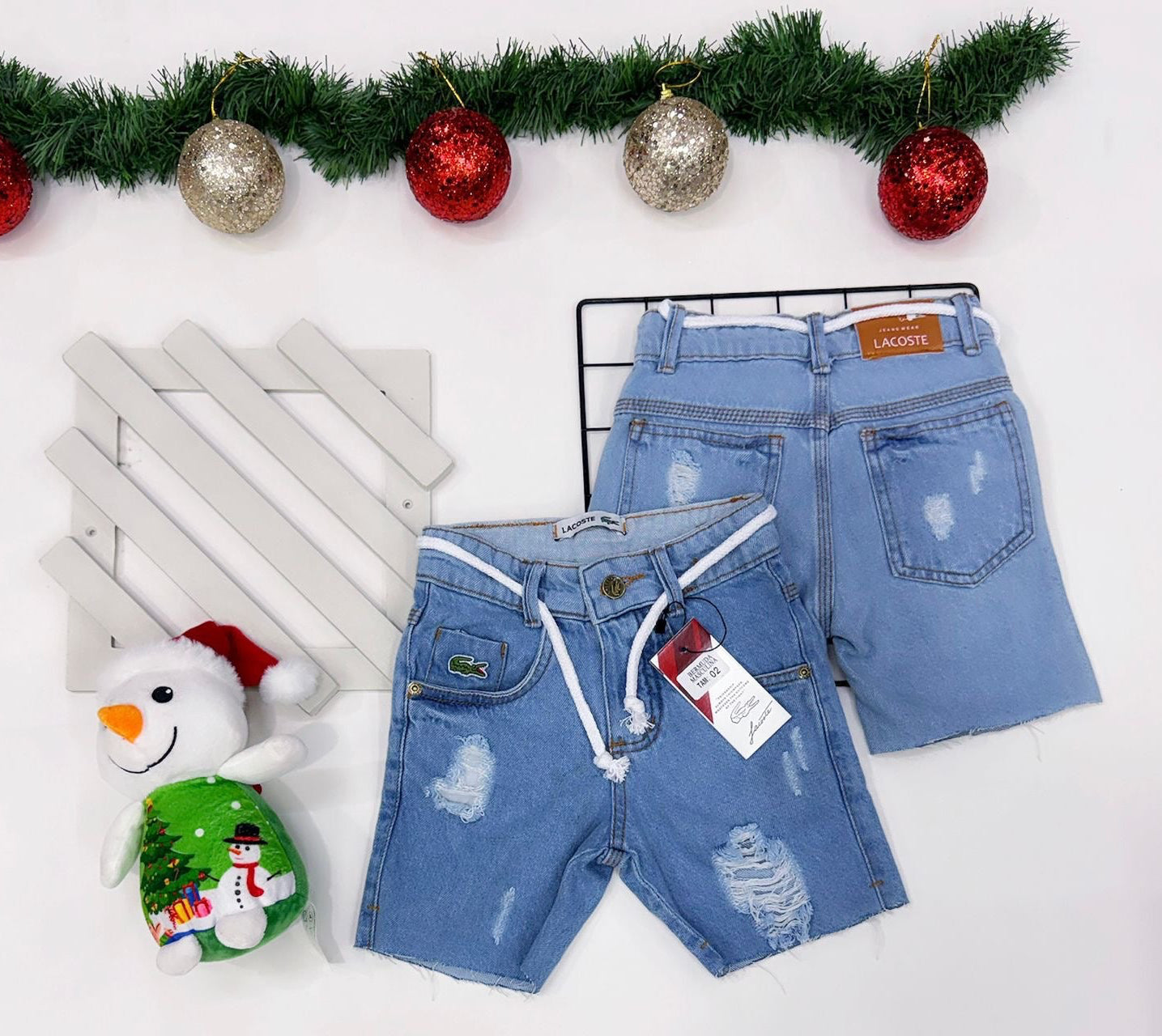 Bermuda jeans rasgadinha com ajuste interno - Lacoste