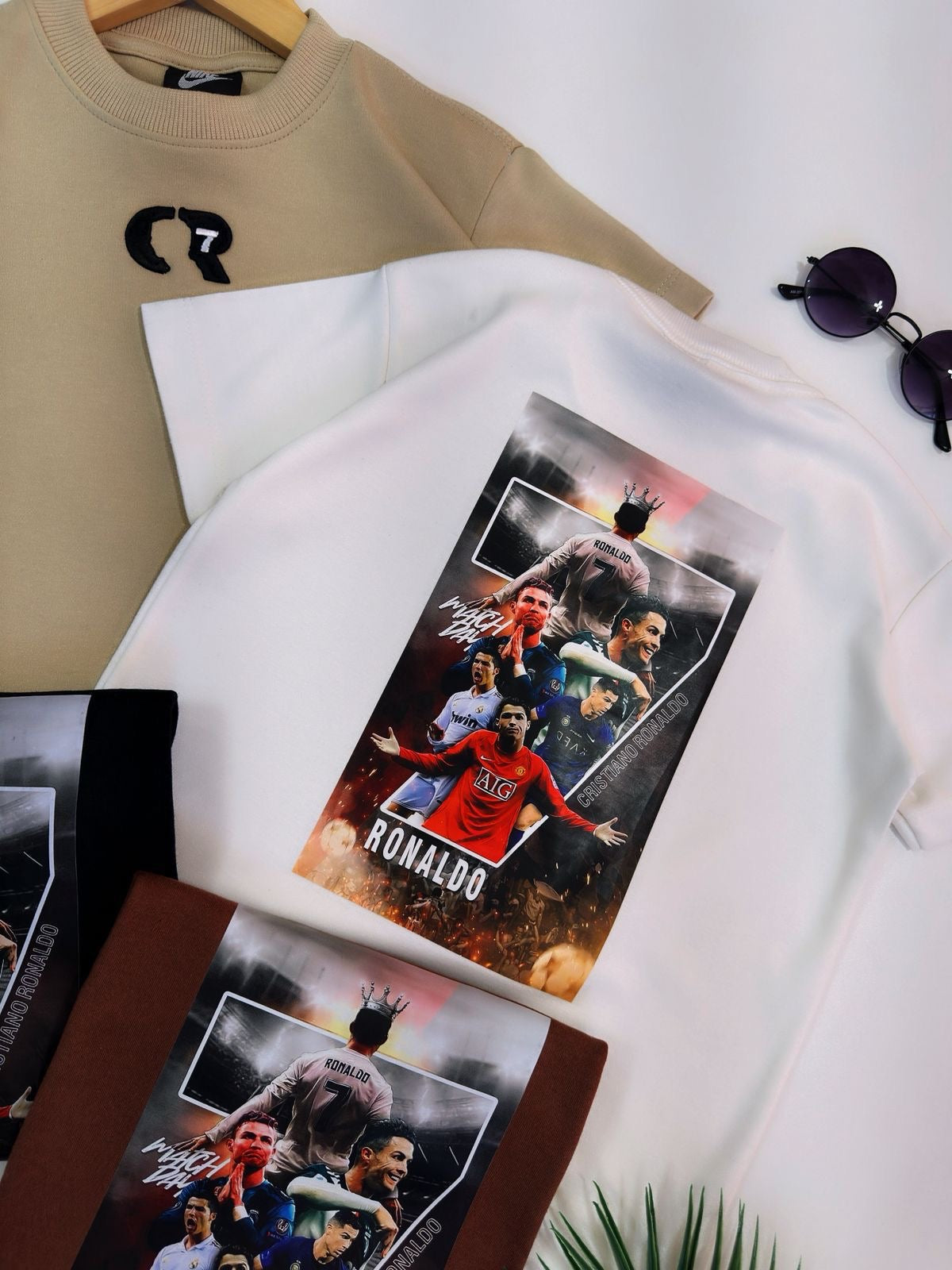 Camiseta suedine bordada na frente e estampada nas costas - CR7