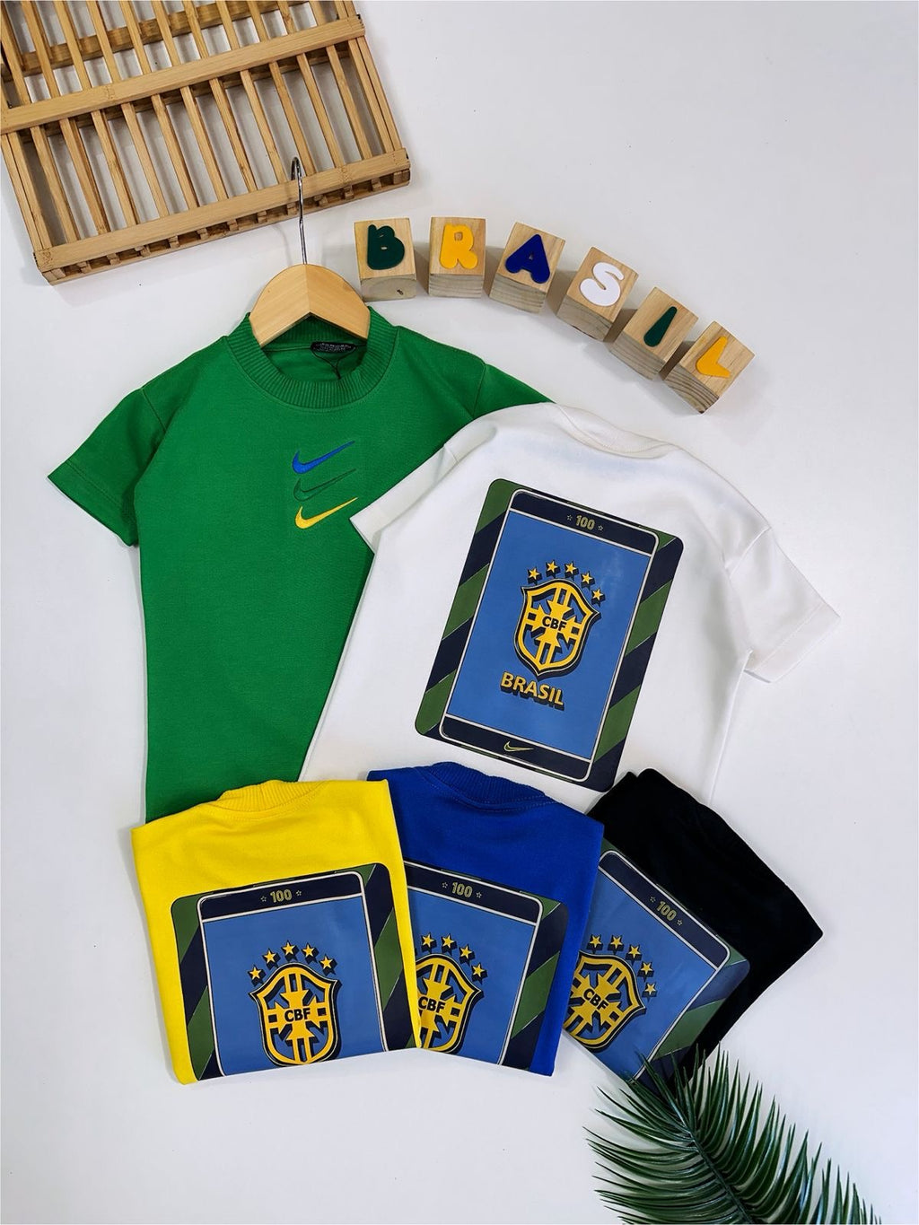 Camiseta suedine bordada na frente e estampada nas costas - Nike x Brasil
