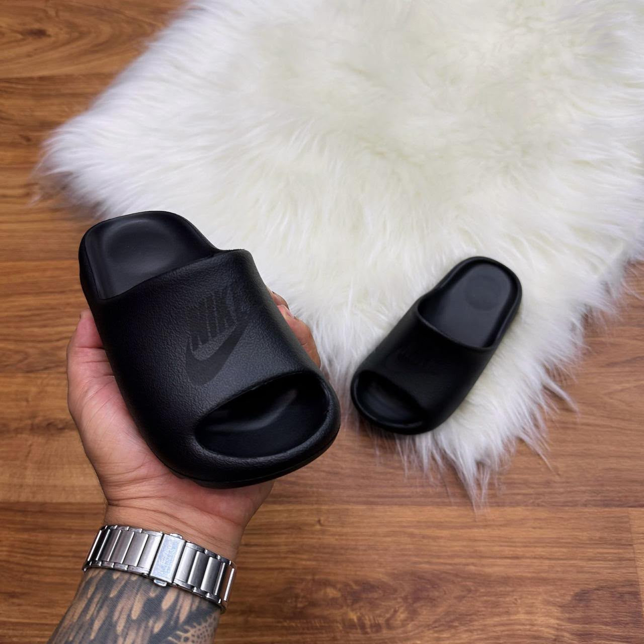 Chinelo nuvem - Nike