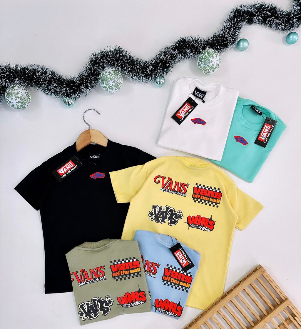 Camiseta suedine bordada na frente e estampada nas costas - Vans