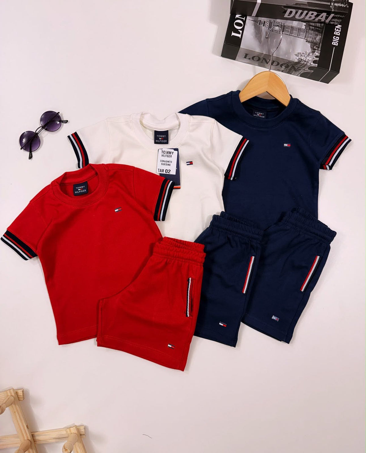 Conjunto suedine bordado - Tommy