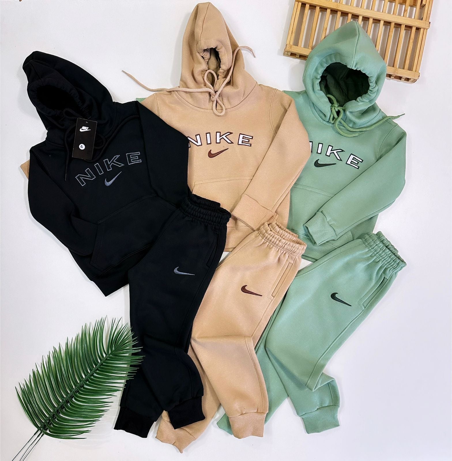 Conjunto de moletom três cabos bordado - Nike