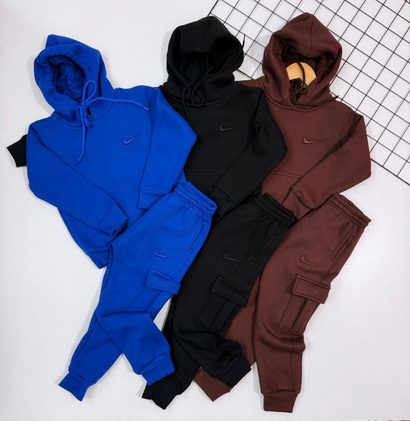 Conjunto de moletom 3 cabos bordado com bolso cargo - Nike