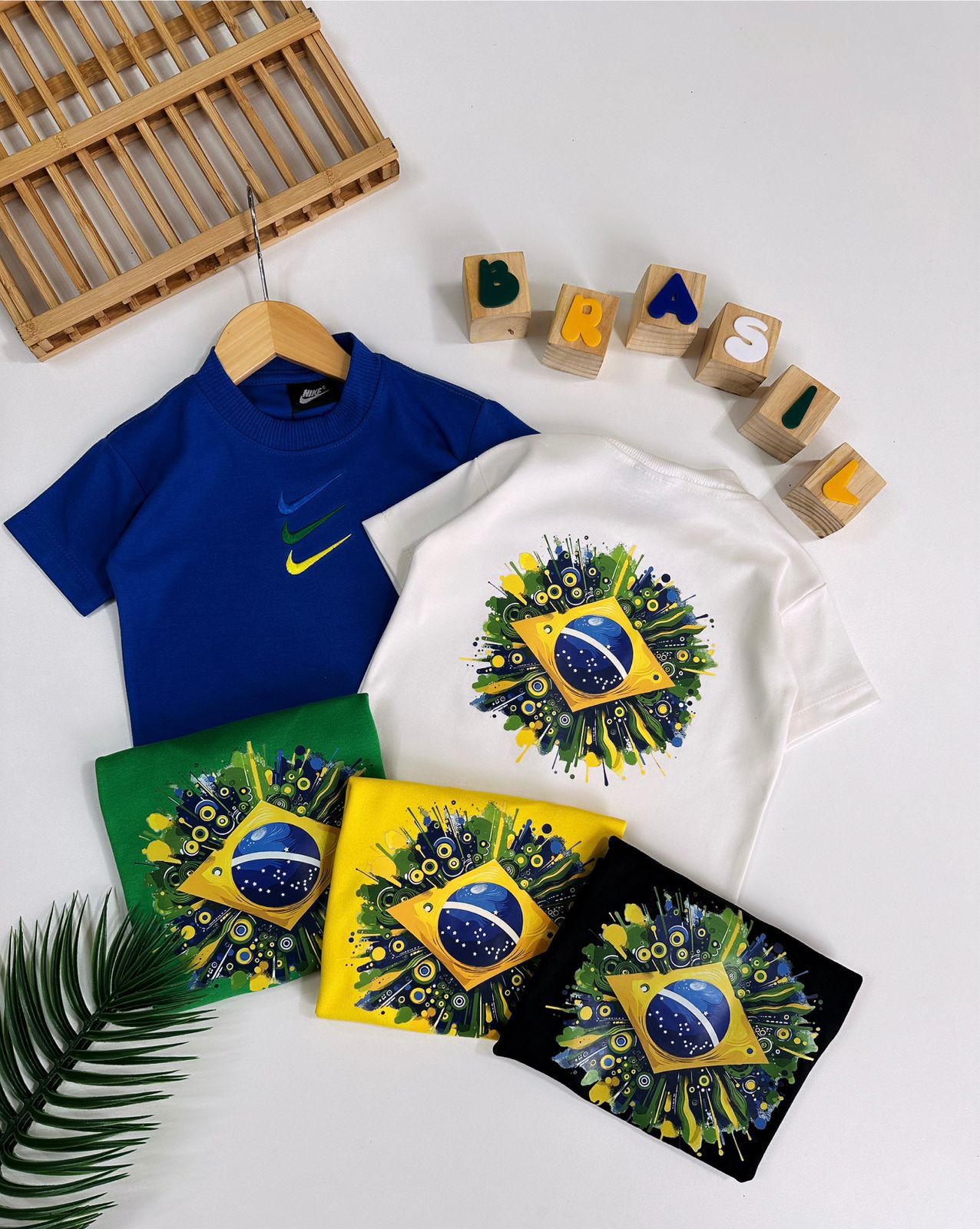 Camiseta suedine bordada na frente e estampada nas costas - Nike x Brasil