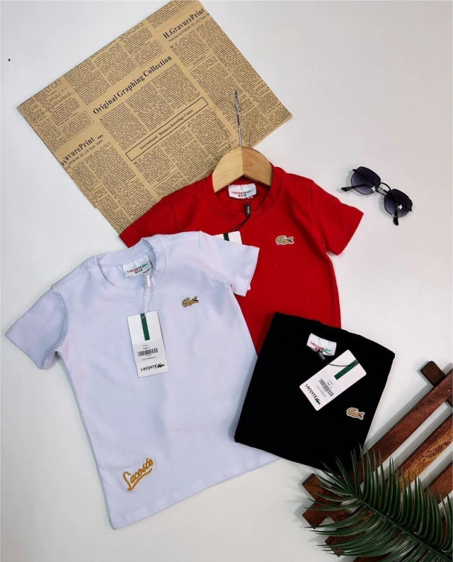 Camiseta algodão com elastano bordada - Lacoste (edição especial de Natal)