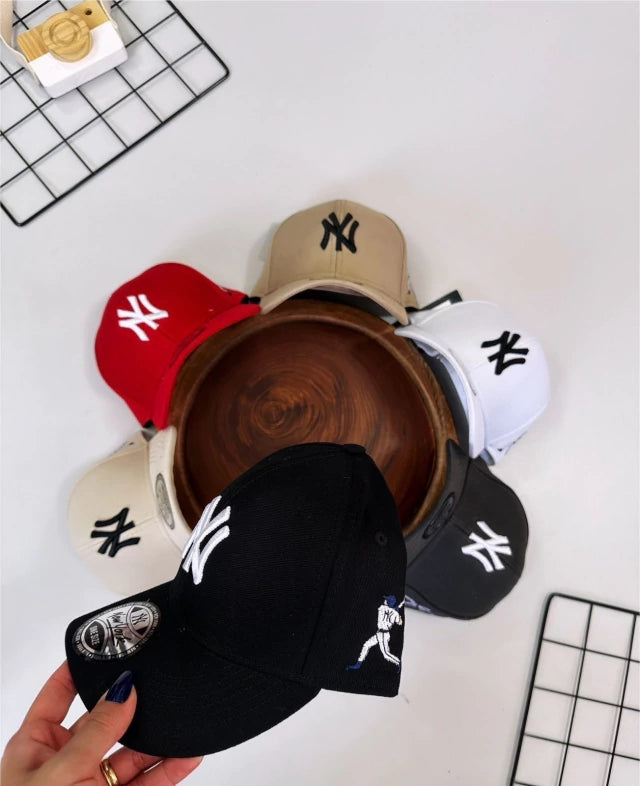 Boné infantil new era bordado com bastante regulagem