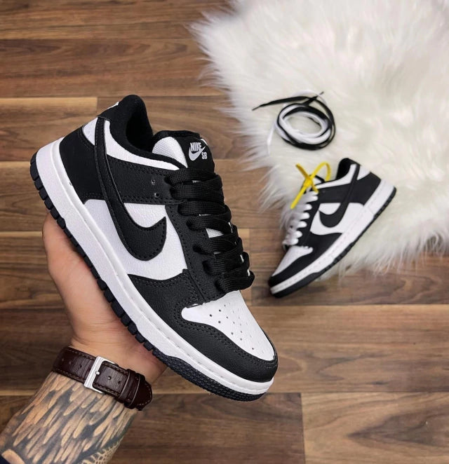 Tenis Nike Dunk - preto e branco (panda)