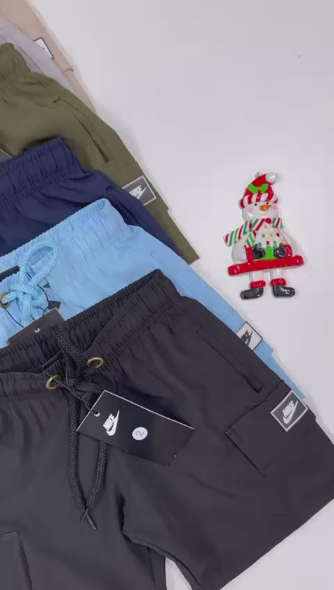 Bermuda tactel com bolso lateral - Nike