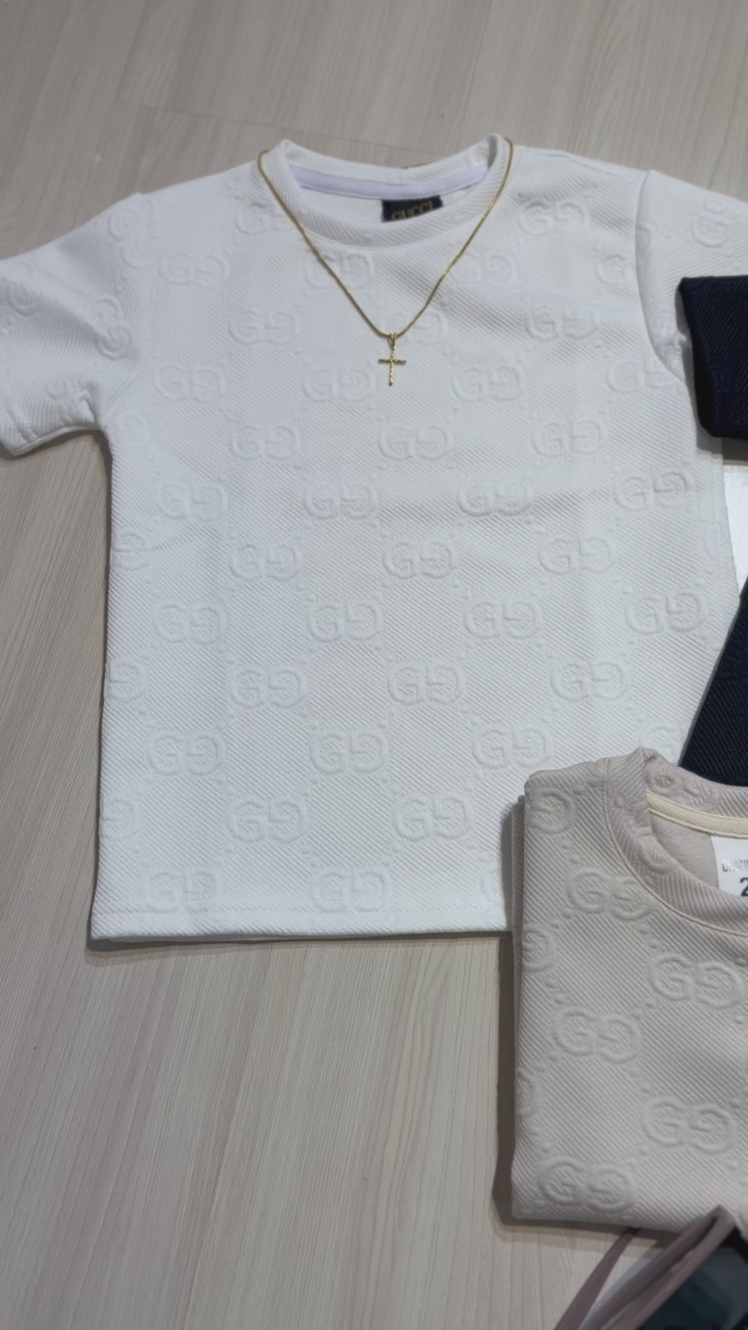 Camiseta Texturizada em Alto Relevo - Gucci