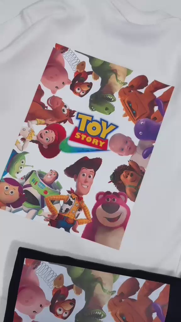 Camiseta suedine bordada na frente e estampada nas costas - Nike x Toy Story
