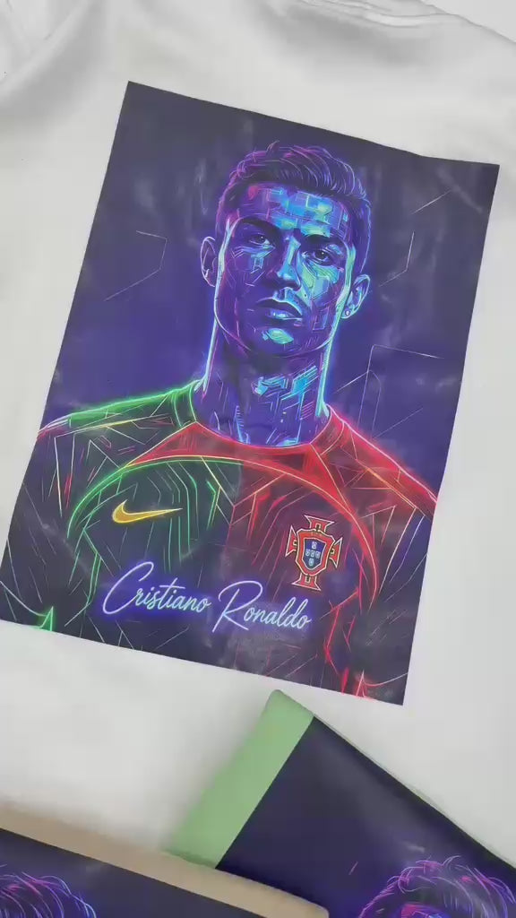 Camiseta suedine manga curta bordada na frente e estampada nas costas - CR7
