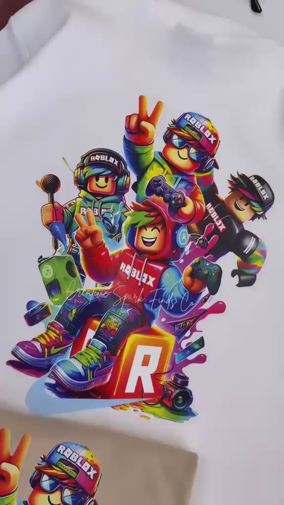 Camiseta suedine bordada na frente e estampada nas costas - Roblox