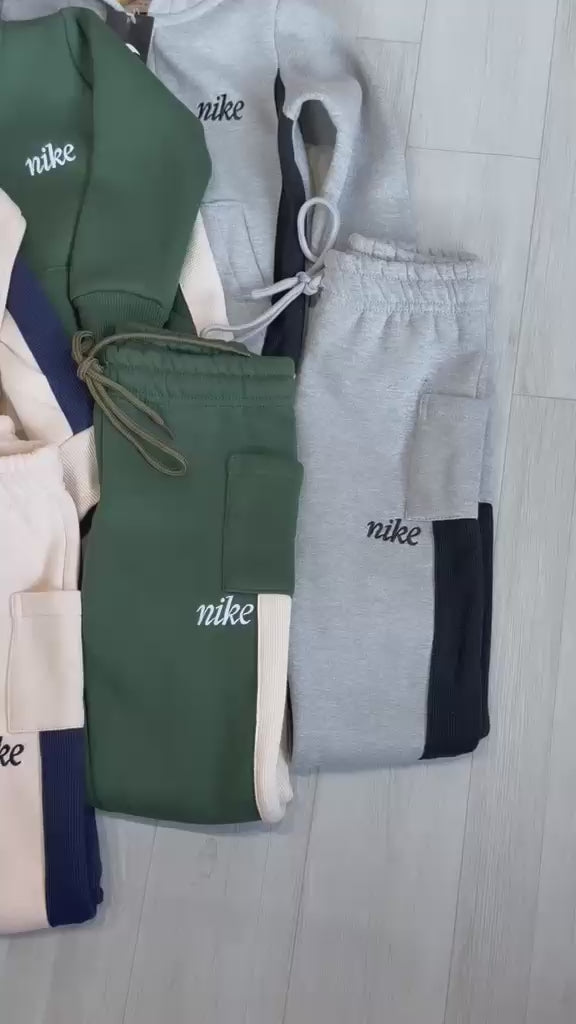Conjunto de moletom três cabos bordado com zíper - Nike